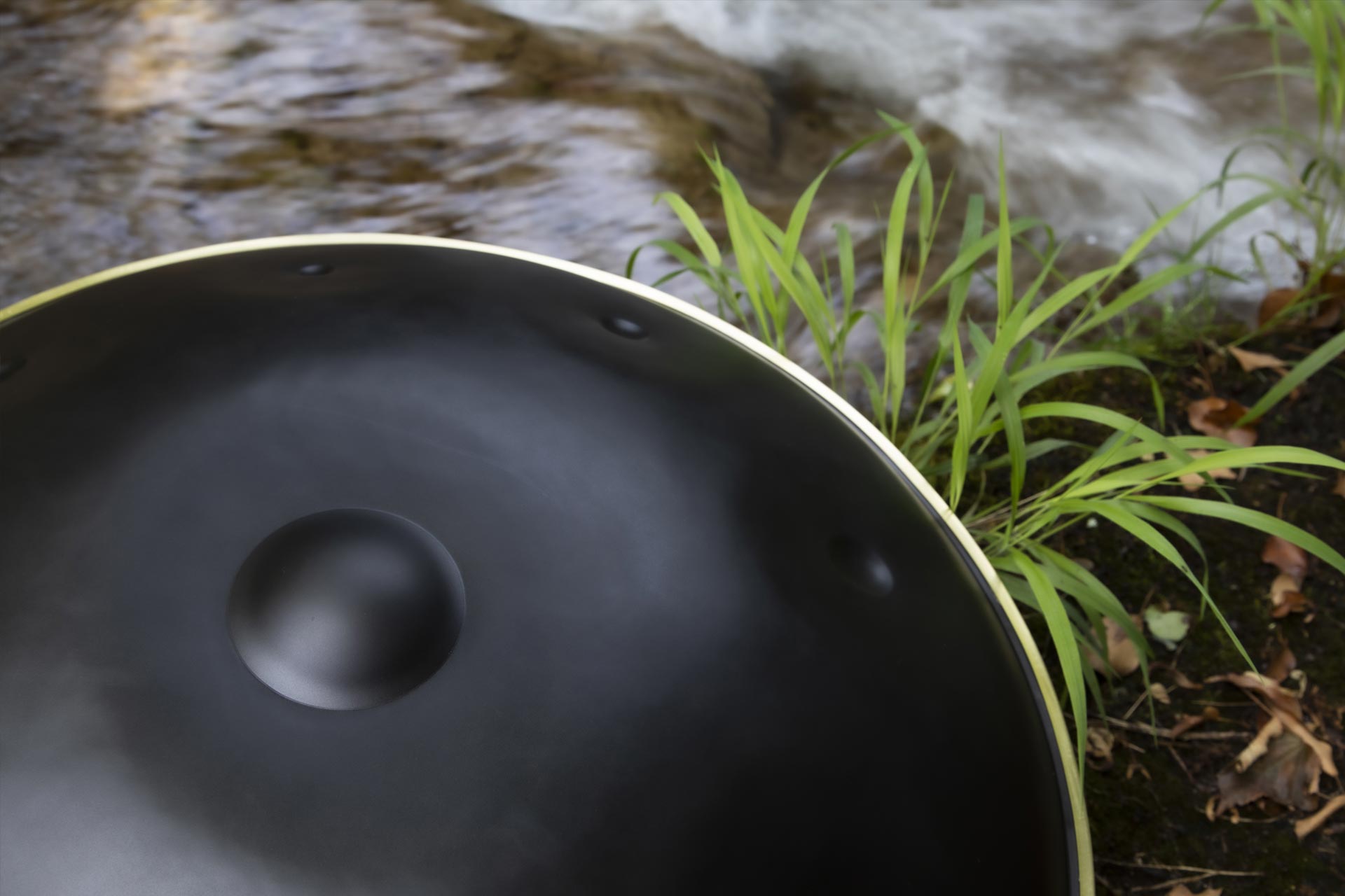 Fabrication artisanale de handpan - tôle brevetée
